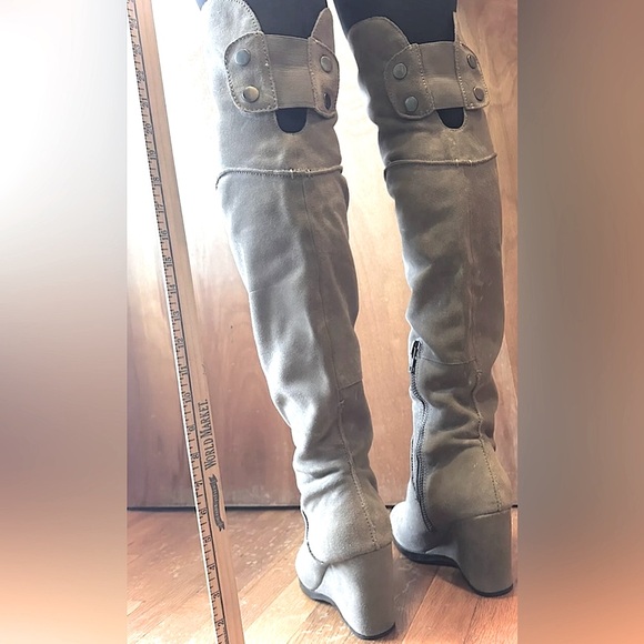 APEPAZZA ‘Amsterdam Power’ Above-Knee Wedge Heel Tall Boots. Grey Suede. - Picture 5 of 10